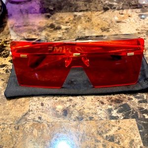 Stylish Sunglasses 🕶